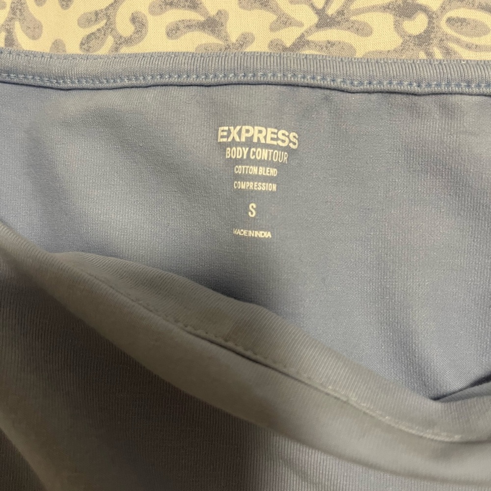 Express top - Picture 2 of 3